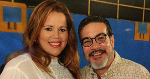 La alcaldesa de Canóvanas, Lornna Soto junto al periodista, Jaime Torres Torres. (Foto por Jaime Torres Torres)