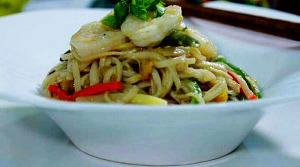 Lo Mein de camarones y amarillos
